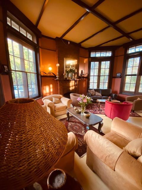 מוסינה Old Mine Guesthouse מראה חיצוני תמונה